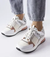 Sneakersy damskie - Biało-różowe sneakersy Vinceza-39 - miniaturka - grafika 1