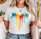 Koszulki i topy damskie - Koszulka biała damska w kolorowe wzory serce łapy - miniaturka - grafika 1