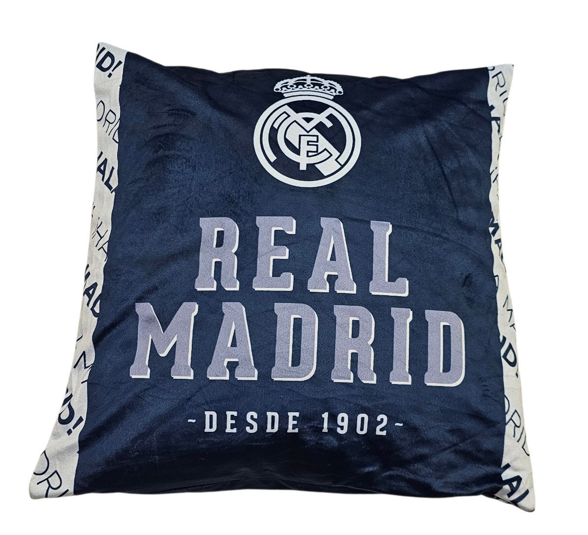 REAL MADRYT POSZEWKA na poduszkę 40 X 40 cm LALIGA VELVET MADRID