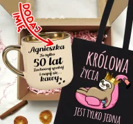 Gadżety dla niej i dla niego - Zestaw prezentowy na 50 urodziny - kubek na 50 z imieniem oraz torba - miniaturka - grafika 1