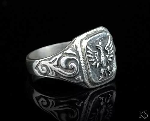 Srebrny pierścionek z orłem w koronie pr. 925 wz. S-0,2 - Ceny i opinie na  Skapiec.pl