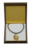 Naszyjniki - Owczarek kaukaski  - naszyjnik z psem w pudełku prezentowym, pozłacana zawieszka dla fana psów, efektowna biżuteria marki Art-Dog - miniaturka - grafika 1