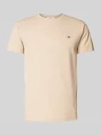 Koszulki męskie - T-shirt o kroju slim fit z wyhaftowanym logo - miniaturka - grafika 1