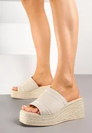 Klapki i japonki damskie - Beżowe Klapki na Koturnie z Plecionki Zdobione Tłoczeniami Pasilissa - miniaturka - grafika 1