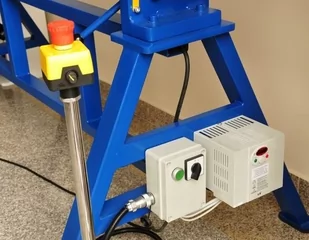 MAAD ZW-2000/0.6/EL WALCARKA ZWIJARKA ELEKTRYCZNA 1-FAZOWA WALCE DO BLACHY MAAD ZW-2000 /0.6mm EL - Inne akcesoria dekarskie - miniaturka - grafika 4