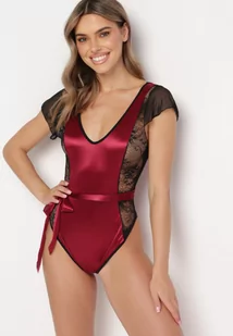 Bordowe Połyskujące Body z Trójkątnym Dekoltem Ozdobione Koronką i Wstążką Zaraei - Body - miniaturka - grafika 1