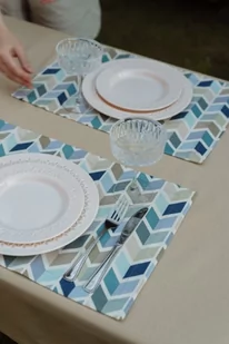 Podkładka 2 szt. pod talerze plamoodporna prostokątna - Obrusy i serwetki - miniaturka - grafika 1