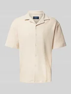 Koszule męskie - Koszula casualowa o kroju regular fit z kołnierzem z połami - miniaturka - grafika 1