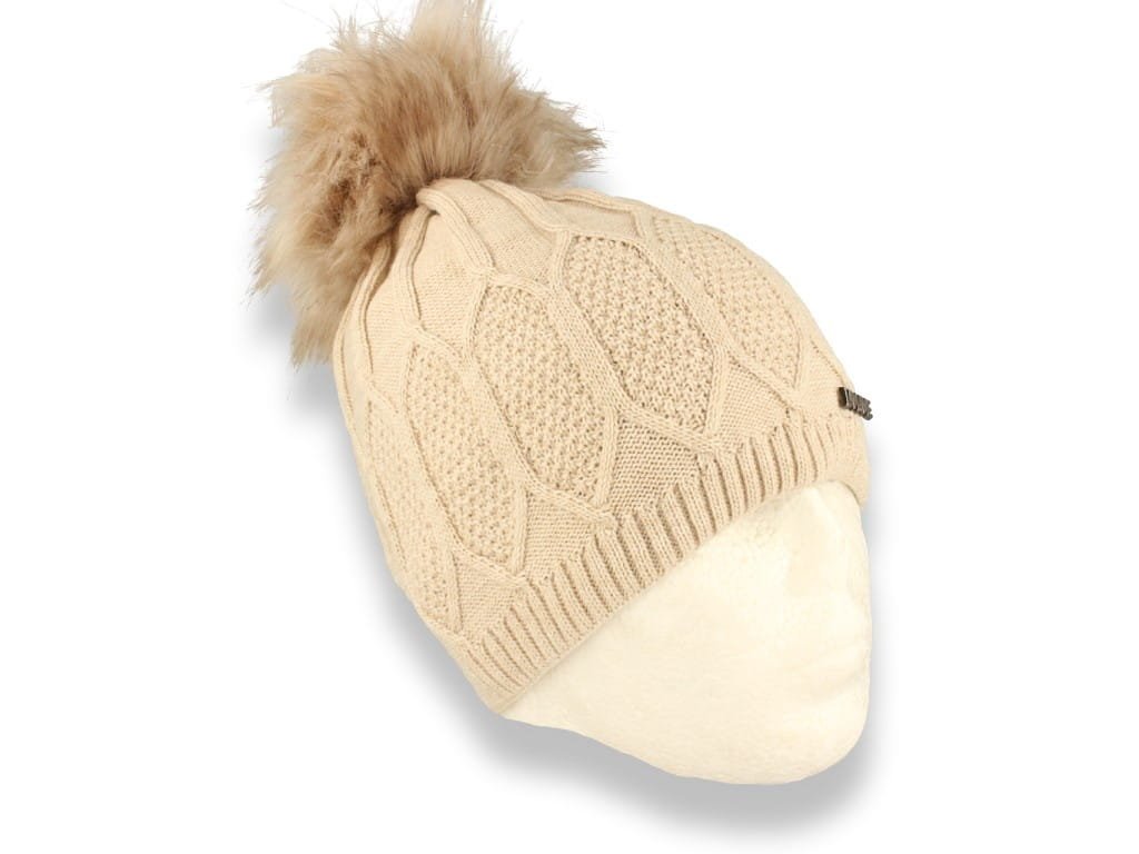 Czapka zimowa z pomponem polska produkcja beżowa