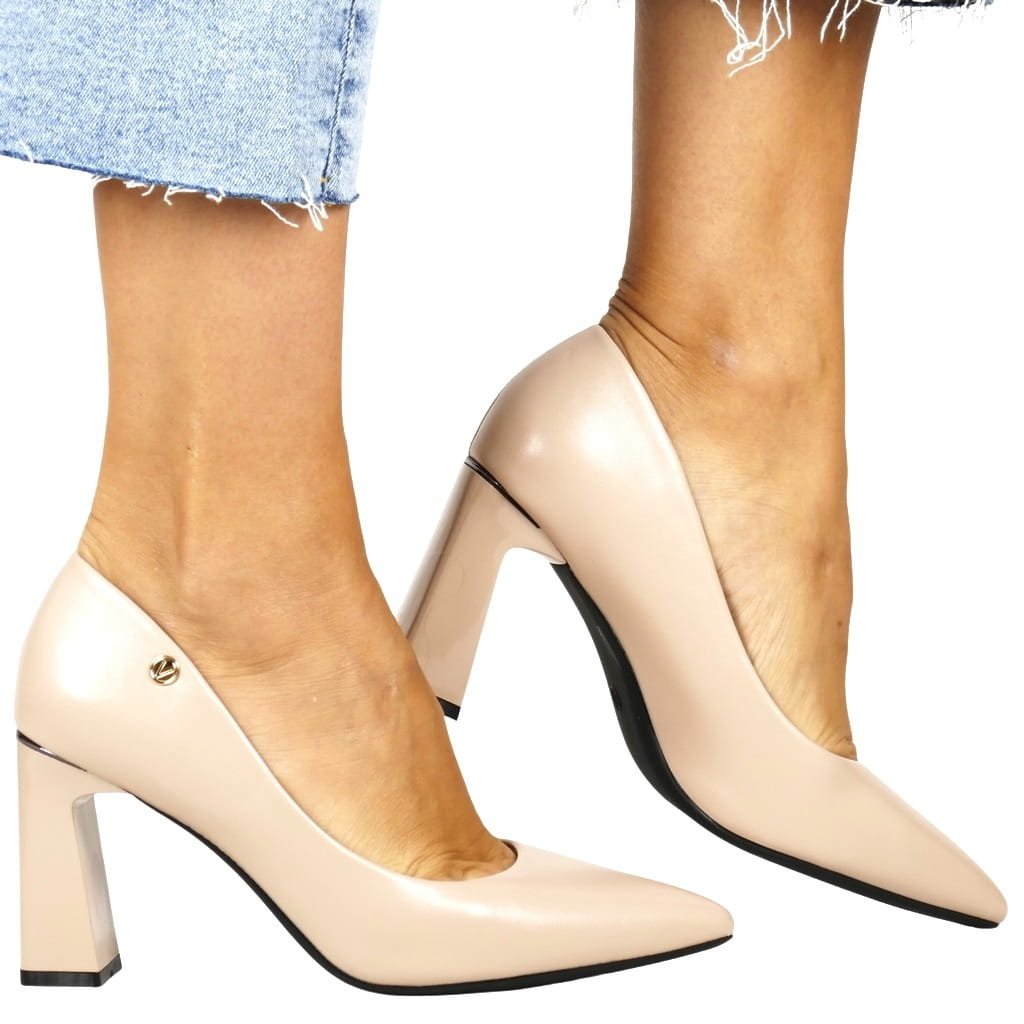 DAMSKIE CZÓŁENKA NA SŁUPKU VINCEZA 62221 BEŻOWE