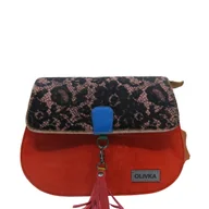 Torebki damskie - Torebka damska klasyczna zamszowa odpinany wymienny chwost brelok OLIVKA - miniaturka - grafika 1