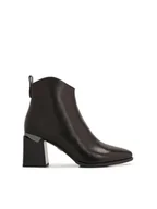 Botki damskie - Czarne skórzane botki na słupku z metalową wstawką - miniaturka - grafika 1