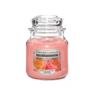 Świece - Yankee Candle Świeca zapachowa w szkle Coral Peony - miniaturka - grafika 1