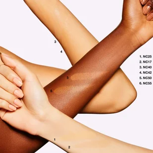 MAC Cosmetics Podkład Studio Fix Tech Cream To Powder Foundation NC42 - Podkłady do twarzy - miniaturka - grafika 4