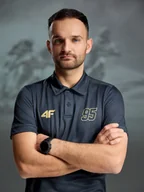 Koszulki sportowe męskie - 4F Koszulka polo szybkoschnąca męska 4F x Bartosz Zmarzlik - czarna XS - miniaturka - grafika 1