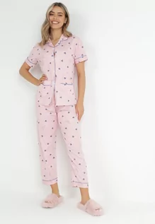 Piżamy damskie - Różowy 2-częściowy Komplet Piżamowy z Koszulą i Spodniami z Gumką w Pasie Apoda - grafika 1