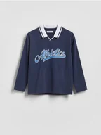 Bluzy dla chłopców - Reserved - Longsleeve z kontrastowym kołnierzykiem - granatowy - miniaturka - grafika 1