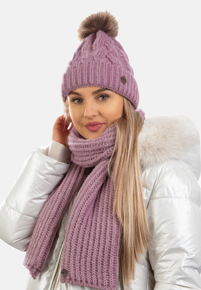 KOMPLET DAMSKI CZAPKA SZALIK ZIMOWY CIEPŁY Polskiej produkcji 23502 -26