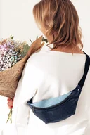 Nerki - Granatowa welurowa nerka damska - miniaturka - grafika 1