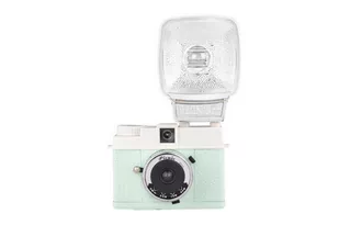 Diana Mini Camera Picnic Edition Lomography - Lomografia - miniaturka - grafika 1