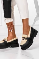 Mokasyny damskie - Czarne mokasyny na platformie z kożuszkiem ze złotą ozdobą POLSKA SKÓRA Casu 1694-41 - miniaturka - grafika 1