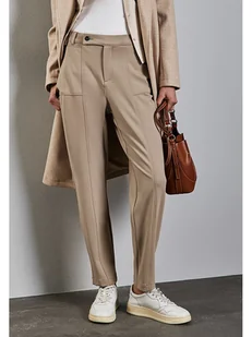 Street One Spodnie dresowe - Tapered fit - w kolorze beżowym - Spodnie sportowe damskie - miniaturka - grafika 1