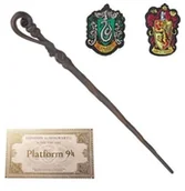 Stroje karnawałowe - Różdżka Harry Potter Fleur Delacour Metalowy Rdzeń Zestaw - miniaturka - grafika 1