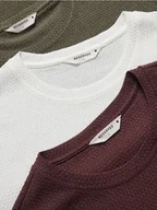 Koszulki męskie - Reserved - Strukturalny t-shirt regular - mahoniowy - miniaturka - grafika 1