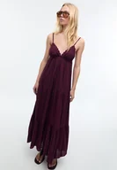 Sukienki - Stradivarius Długa, zwiewna sukienka z odkrytymi plecami Wiśniowy M - miniaturka - grafika 1