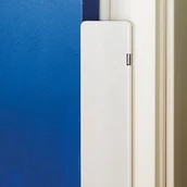 Meble do szkół i przedszkoli - Zabezpieczenie do drzwi wewnętrznych, 40 mm - miniaturka - grafika 1