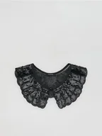 Czapki damskie - Reserved - Zapinany kołnierz z cekinami - czarny - miniaturka - grafika 1