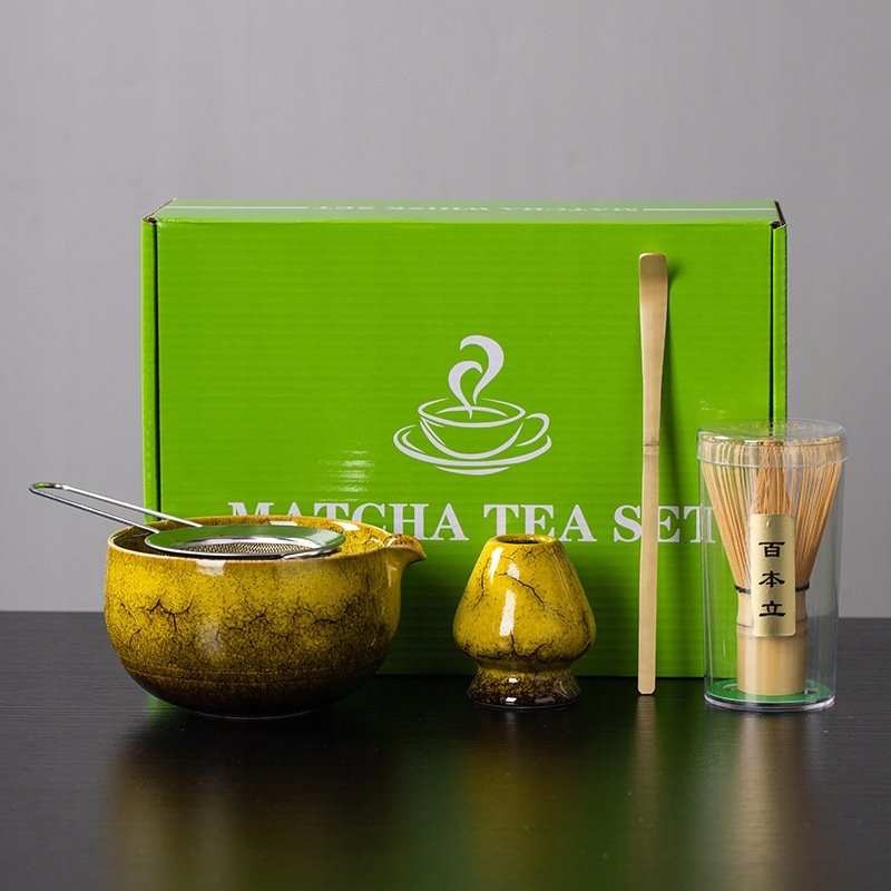 Zestaw prezentowy do herbaty matcha czarka miotełka podstawka łyżeczka żółt