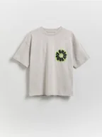 Koszulki dla chłopców - Reserved - Bawełniany t-shirt z nadrukiem - jasnoszary - miniaturka - grafika 1
