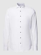 Koszule męskie - Koszula biznesowa o kroju regular fit z kołnierzykiem typu cutaway - miniaturka - grafika 1