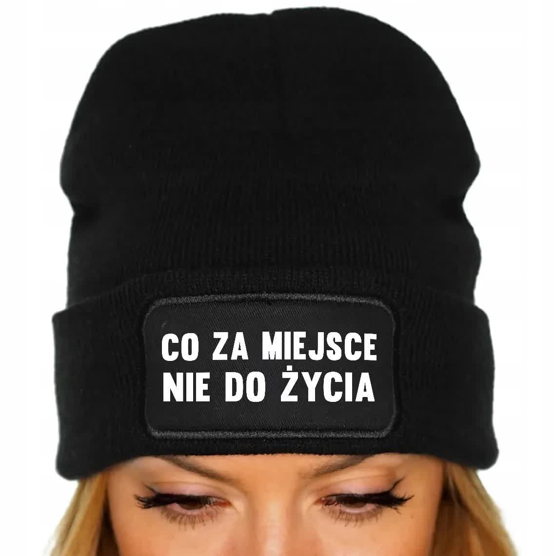 Czapka Jesienna Bawełniana ZIMOWA Czarna CO ZA MIEJSCE NIE DO ŻYCIA Wzory