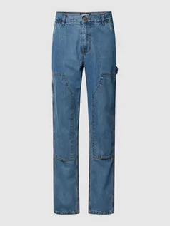 Spodnie męskie - Jeansy o kroju regular fit z materiałowym obszyciem na kolanach - grafika 1