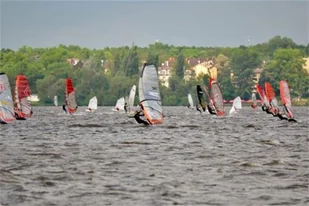 Lekcja Windsurfingu (2 godziny) Zegrze - Czasopisma - miniaturka - grafika 1