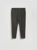 Spodnie męskie - Reserved - Spodnie jogger z zakładkami - ciemnoszary - miniaturka - grafika 1