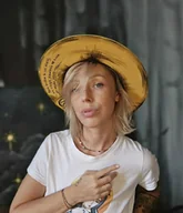 Czapki męskie - Żółty kapelusz, Fedora, hakuna matata - miniaturka - grafika 1