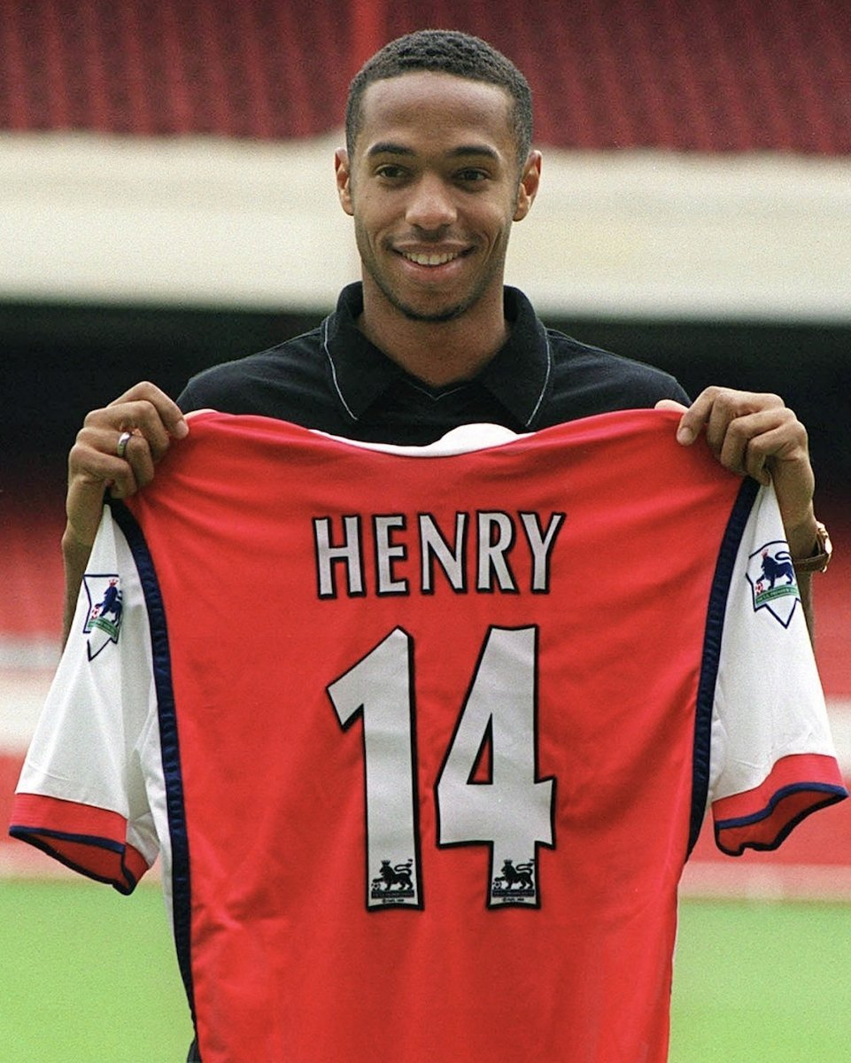 PUZZLE Thierry Henry Arsenal Londyn + IMIĘ Pudełko 120 el.
