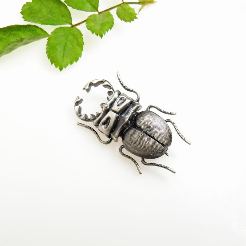 Broszka srebrna z dużym Skarabeuszem - biżuteria artystyczna