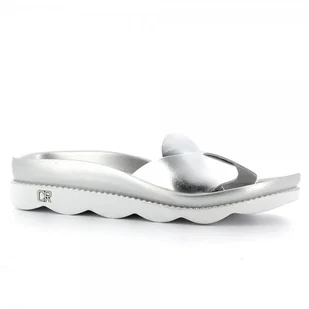 Srebrne klapki damskie CARINII - Carinii - Klapki i japonki damskie - miniaturka - grafika 1