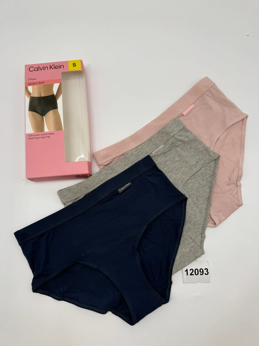 Damska bielizna Calvin Klein rozmiar S trzy pary...12093…W16