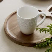 Kubki - Kubek SYLIA biały z ornamentem 0,37 l HOMLA - miniaturka - grafika 1