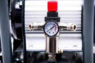 JAGER GERMAN 100L 8BAR 350l/Min 2.2 kW 230V - Sprężarki i kompresory - miniaturka - grafika 7