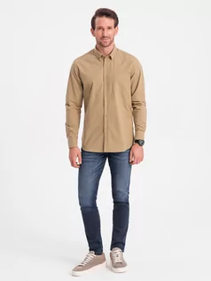 Koszule męskie - Męska koszula bawełniana REGULAR FIT z kieszenią - jasnobrązowa V2 OM-SHOS-0153 - grafika 1
