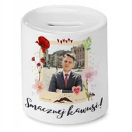 Skarbonki - Dla Scenografa Skarbonka na Urodziny na Prezent z Nadrukiem ze Zdjęciem + Opakowanie na prezent (wzór 03) - miniaturka - grafika 1