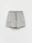 Spodnie i spodenki dla dziewczynek - Reserved - Szorty z kieszeniami cargo - jasnoszary - miniaturka - grafika 1