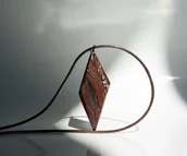 Wisiorki - Wisior z drewna dębu i pirytu - miniaturka - grafika 1