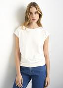 Koszulki i topy damskie - Mleczny T-shirt damski z aplikacją - miniaturka - grafika 1